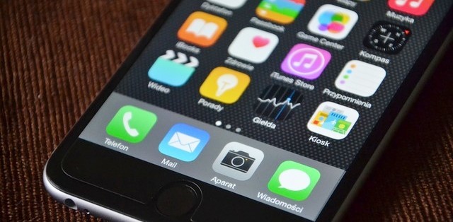 alt="free government smartphones"